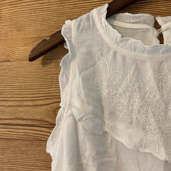 DEX WHITE SWEET SLEEVELESS TANK EMBROIDERY RUFFLE - Picture 7 of 10